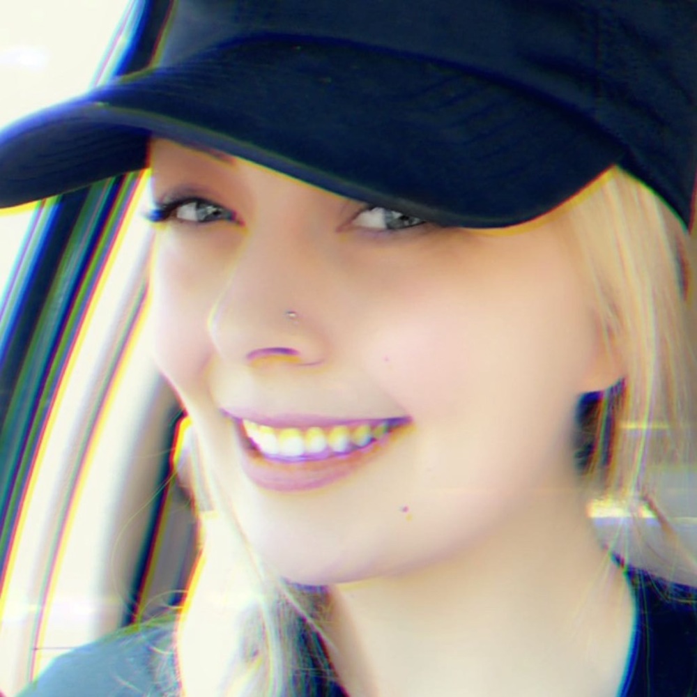 Meet your Posher, Lexi